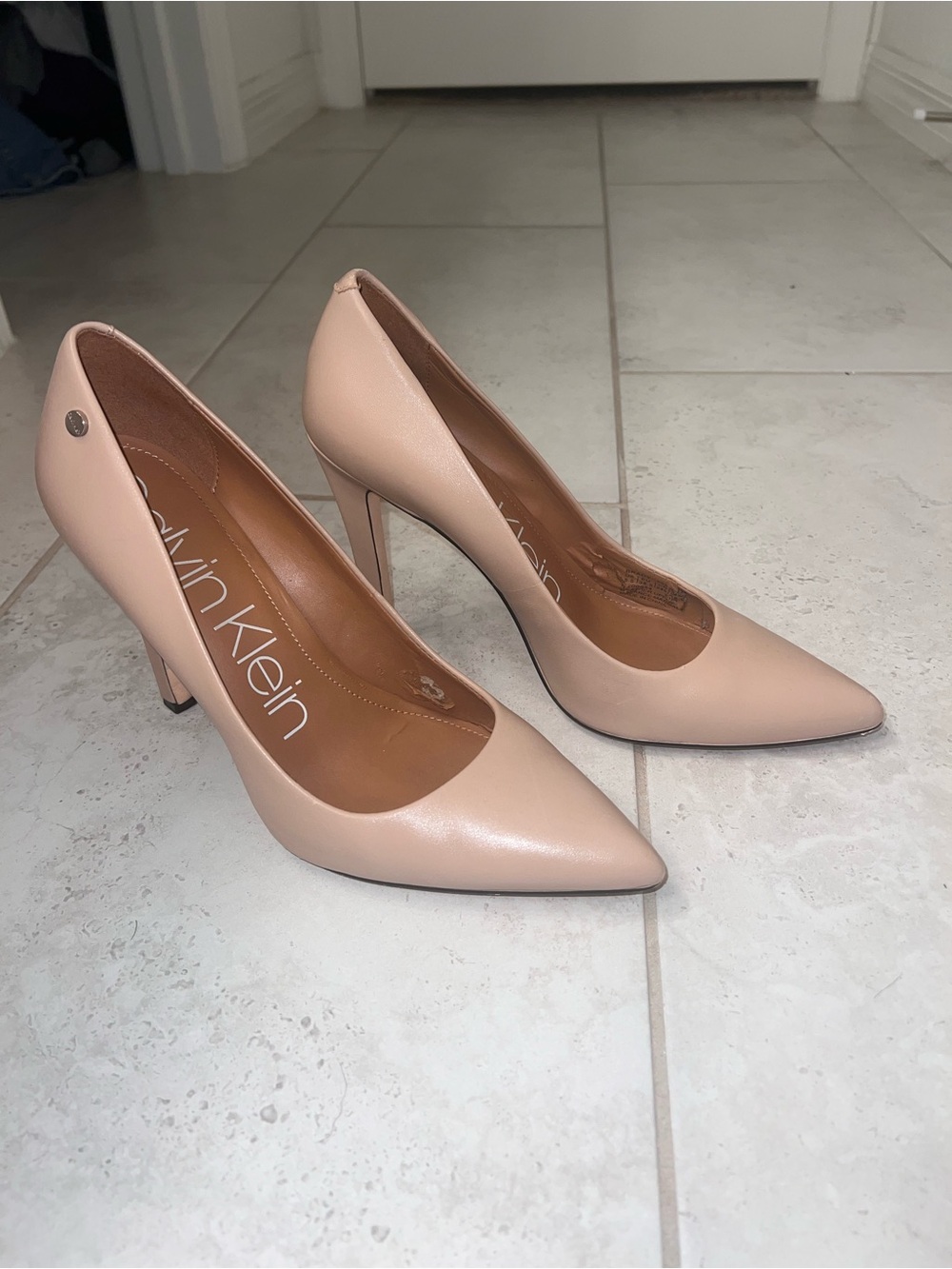 Calvin Klein Blush Leather Pointed-Toe Pumps